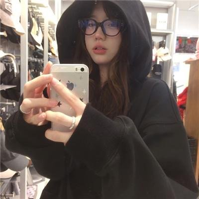 危机中的女人